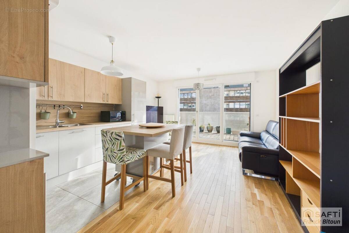 Photo 1 - Appartement à COURBEVOIE