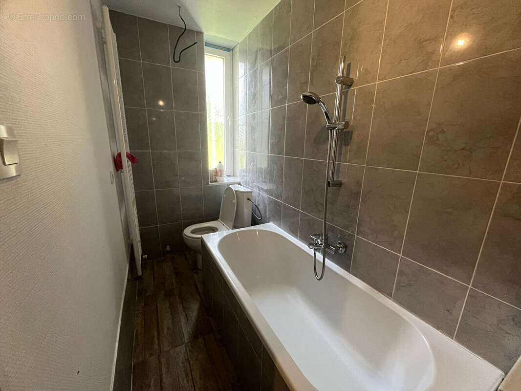 Maison à MERY-ES-BOIS