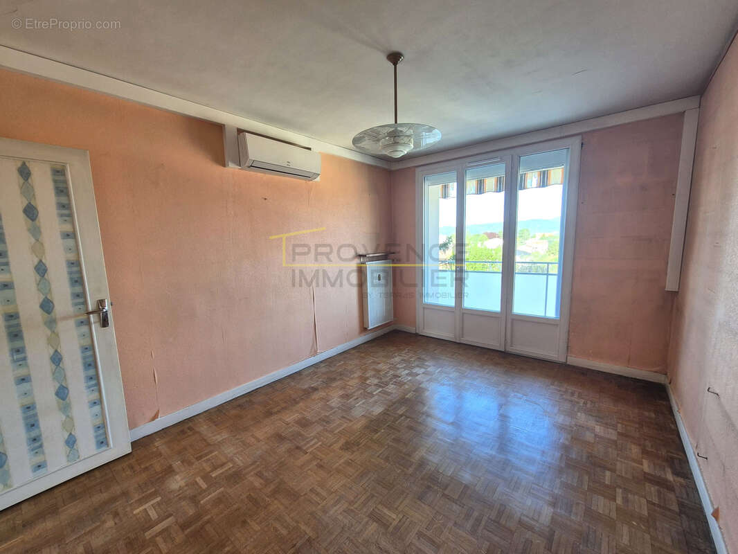 Appartement à MONTELIMAR