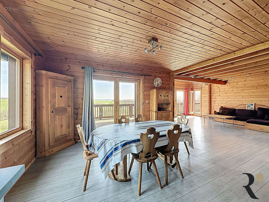 Maison à MONTASTRUC-LA-CONSEILLERE