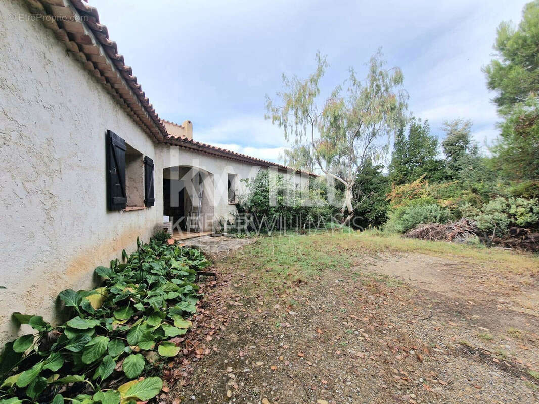 Maison 175 m² à La Gaude  - photo 6