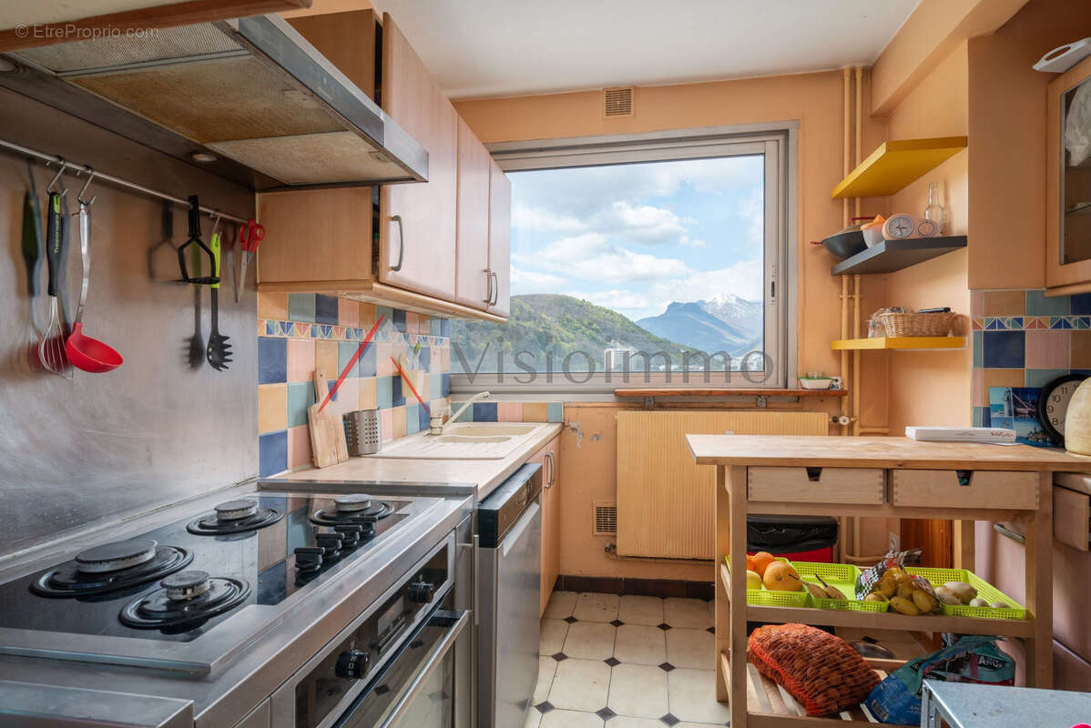 Appartement à SEYSSINET-PARISET