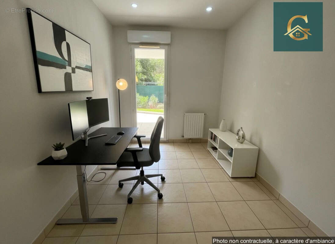 Appartement t3 , terrasse et jardin prive + garage box à la seyne sur mer porte marine - photo 12