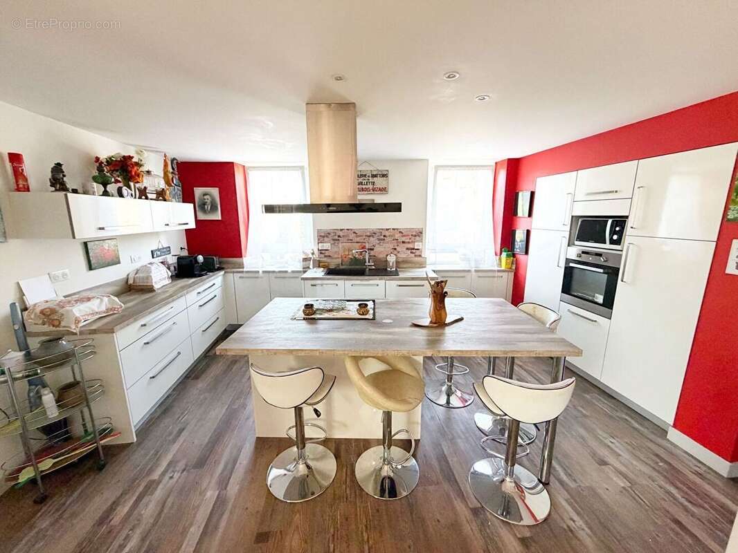 Maison 6 Pièces 177 m2 - photo 4