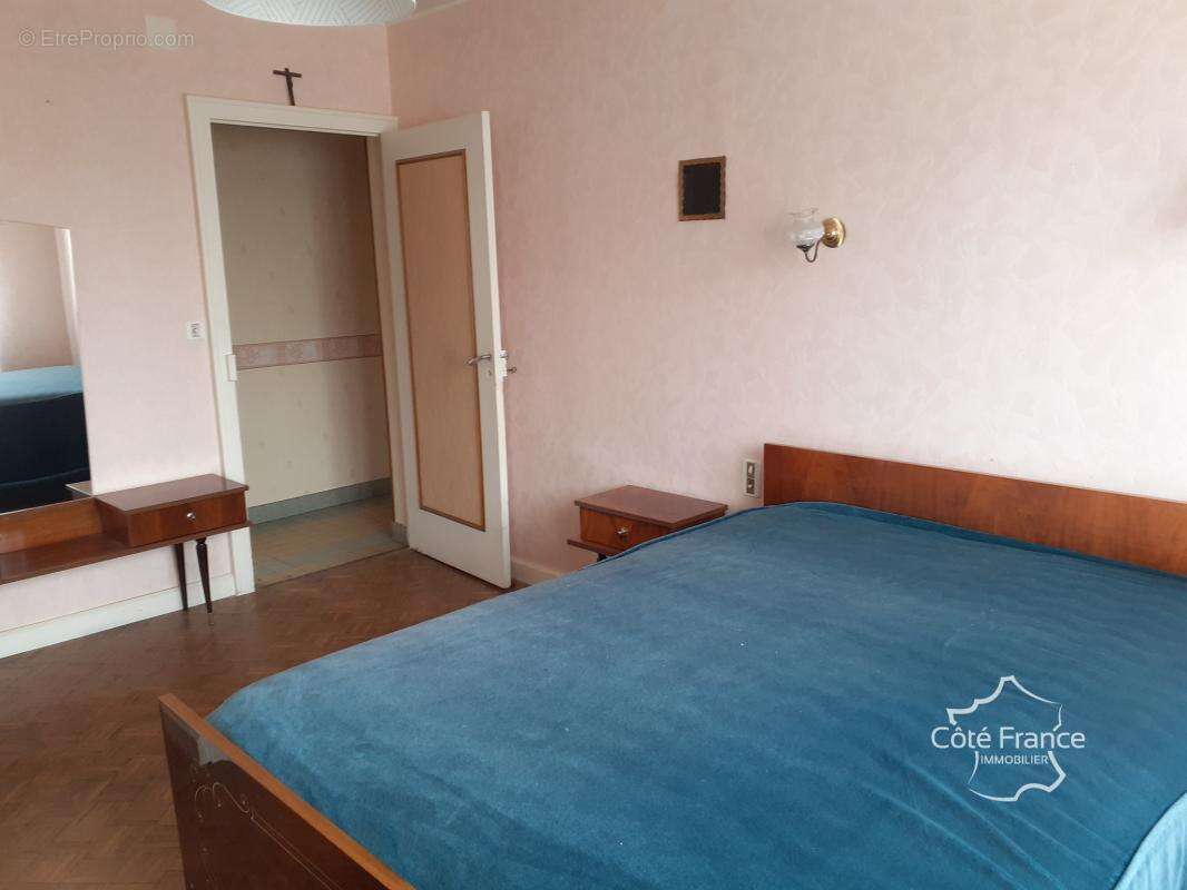 Maison 4 pièces avec dépendances dans village calme - photo 6