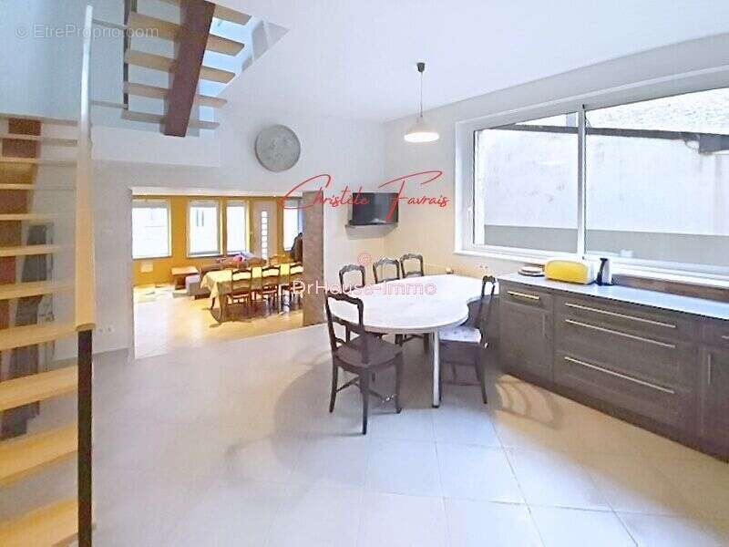 Maison à LOUVIGNE-DU-DESERT