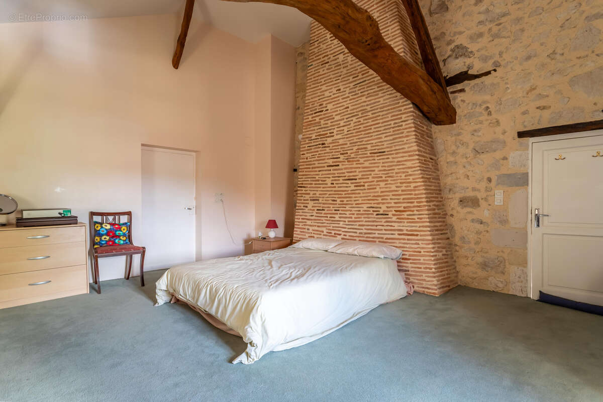 Maison à CLERMONT-SOUBIRAN