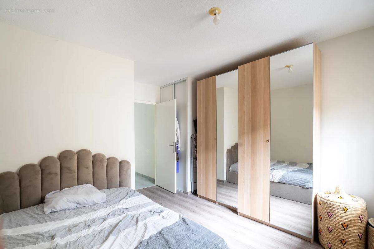 Appartement à VILLENAVE-D'ORNON
