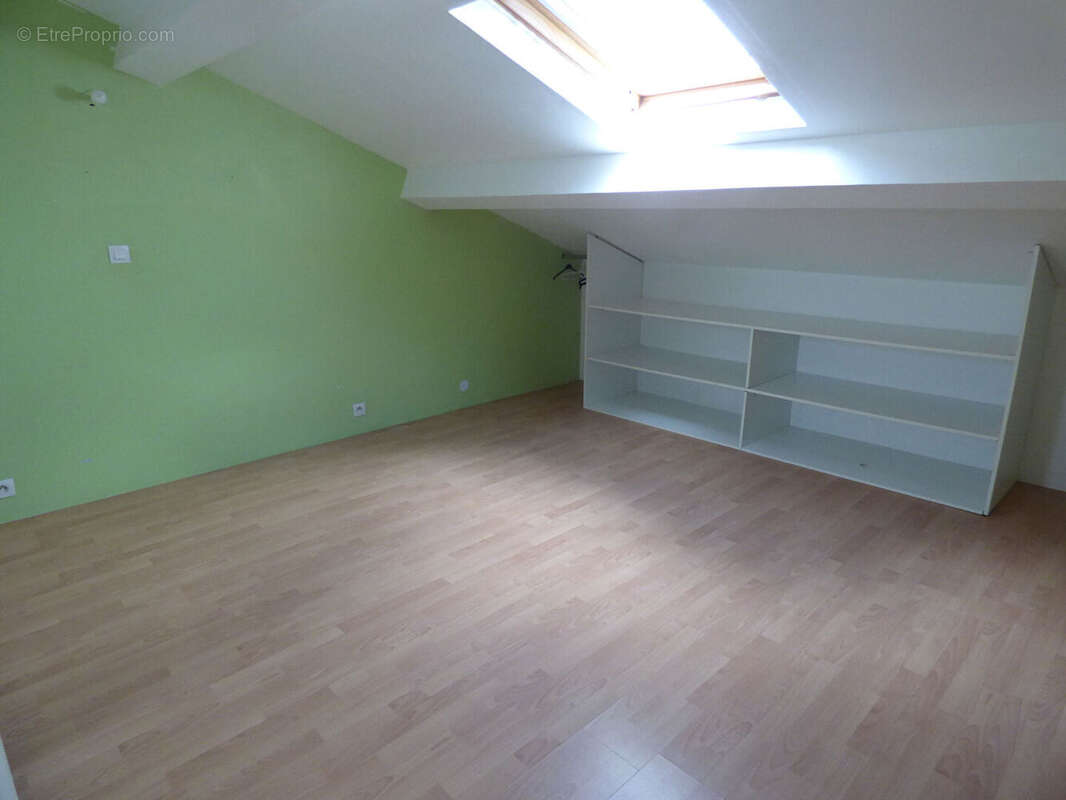 Maison rénovée 131 m² ?4 chambres, dépendances,3 117 m² de terrain - photo 11