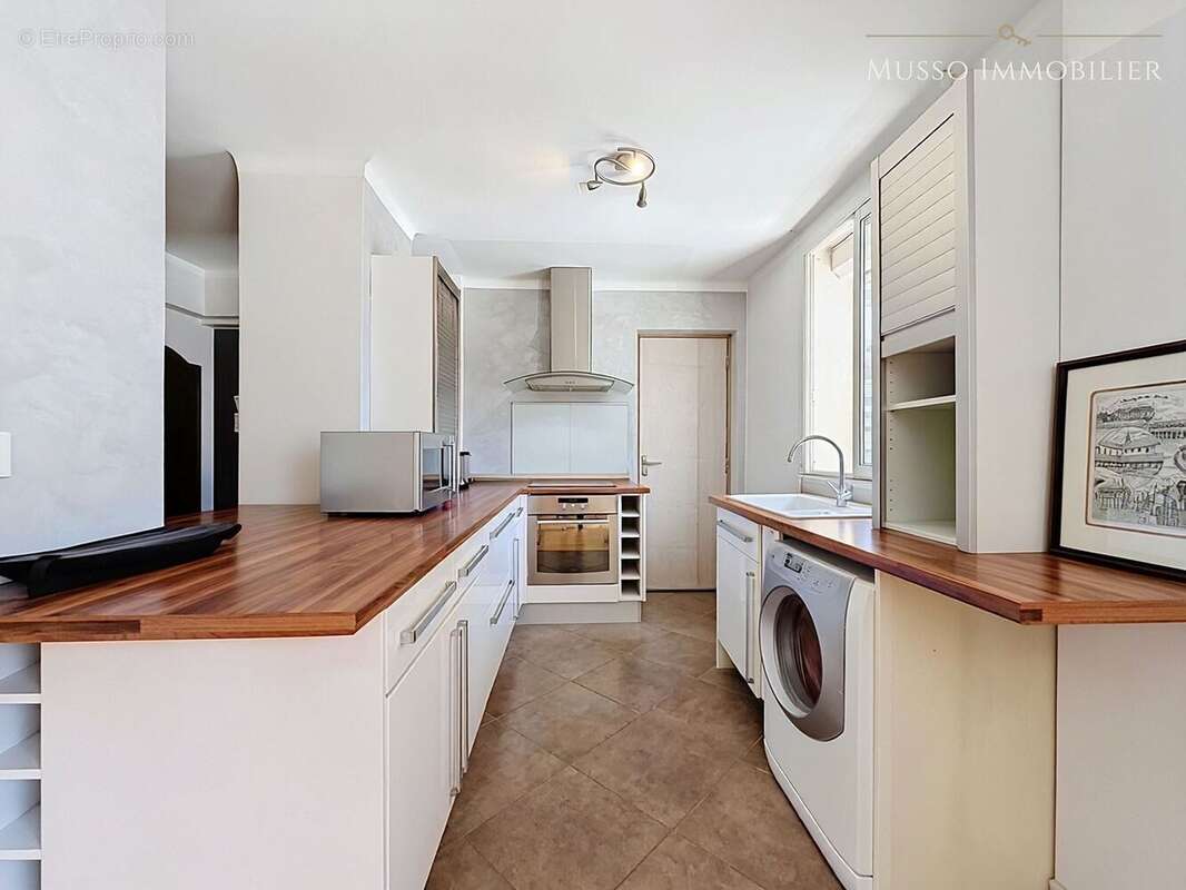 Appartement 54 m² à Marseille-7e  - photo 8
