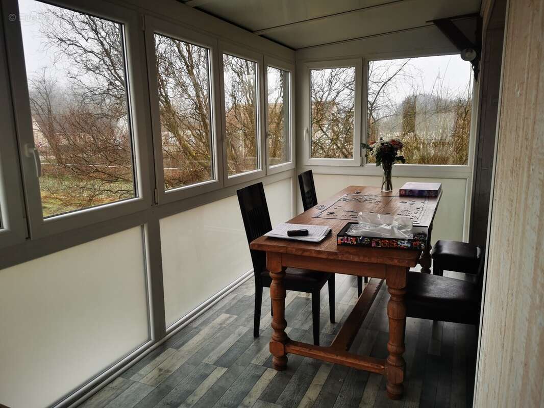 Maison à OUROUX-SUR-SAONE