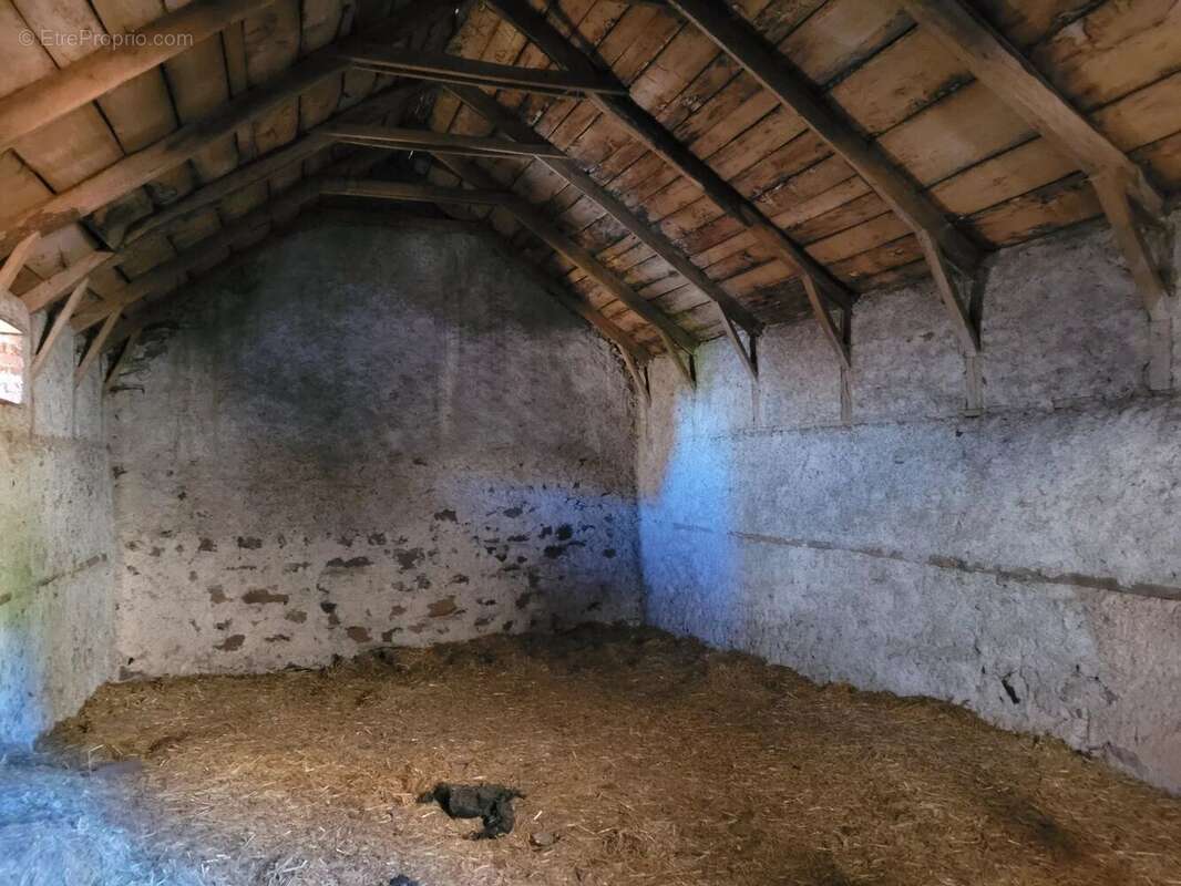 Maison à LA CHAPELLE-MARCOUSSE