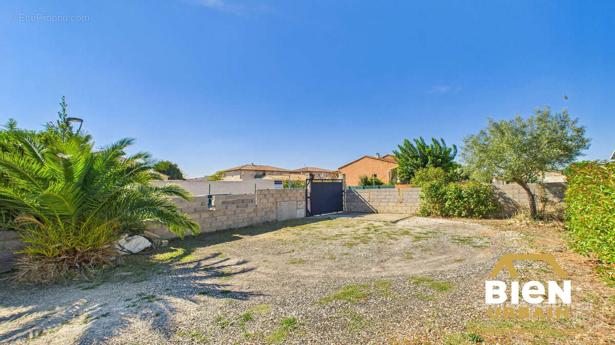 Maison à SAINT-GILLES