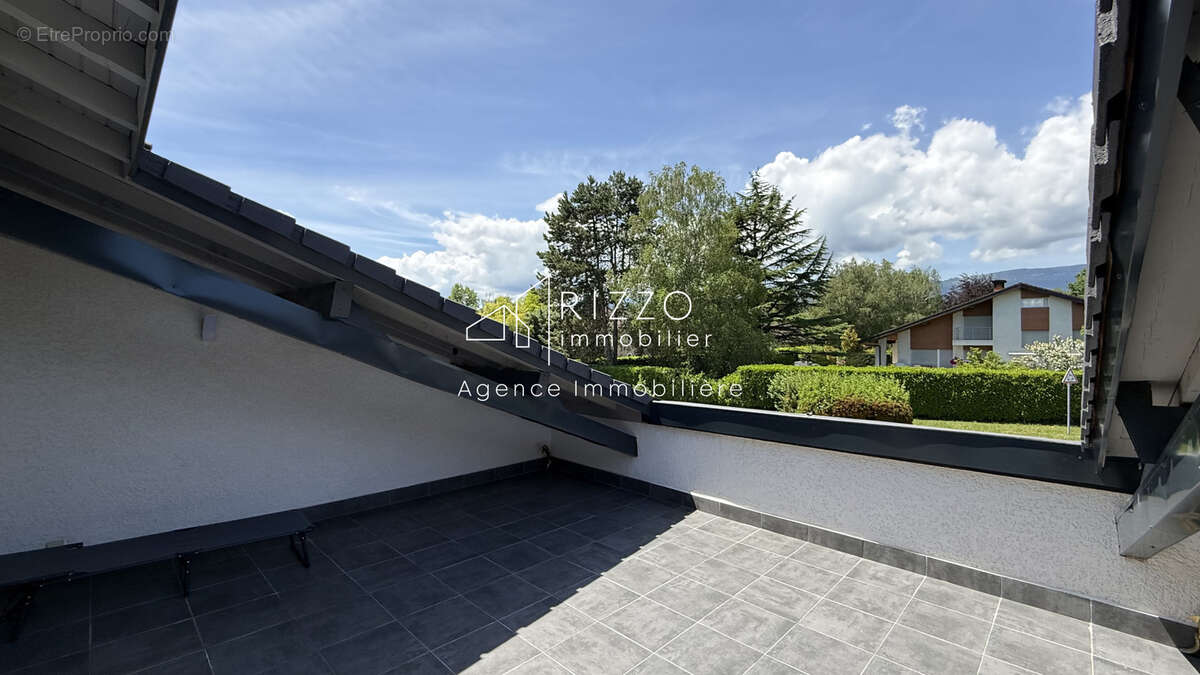 Maison à PREVESSIN-MOENS