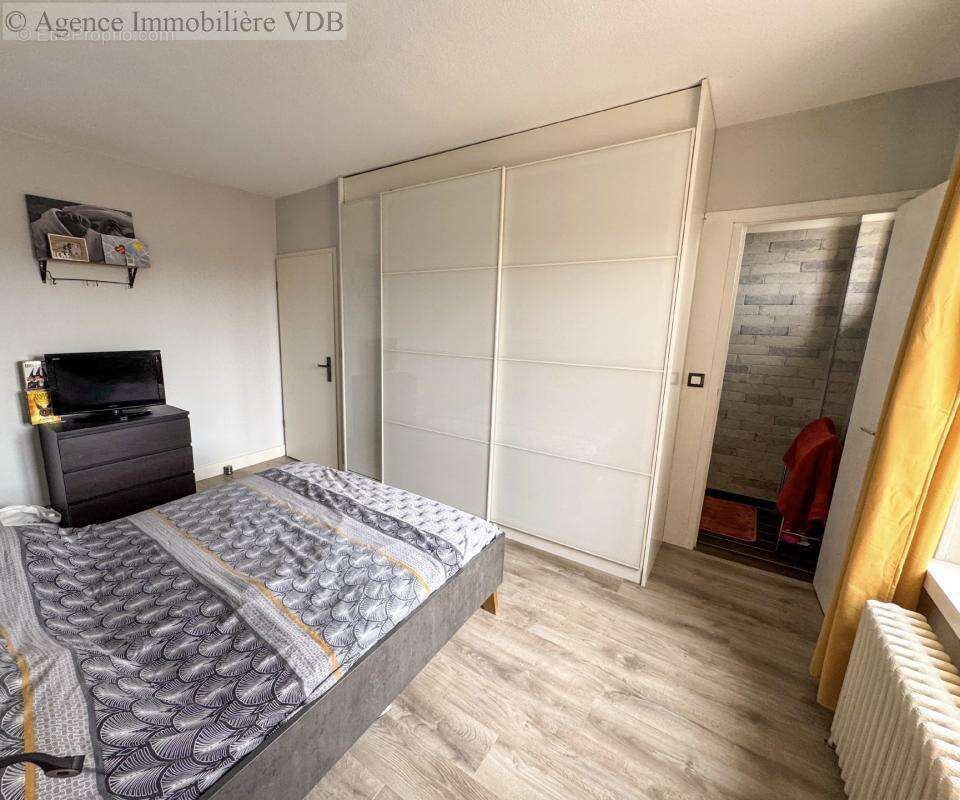 Appartement à DELME