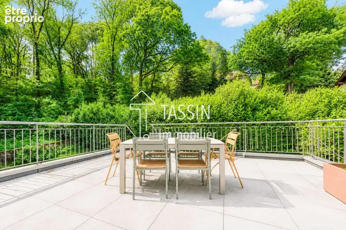 TASSIN - Maison dans cadre verdoyant - photo 8