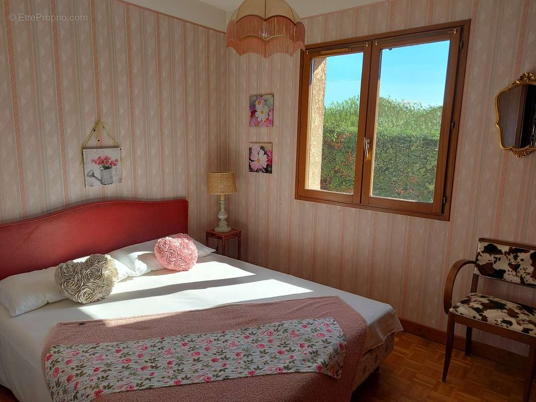 Villa indépendante au calme de 113 m² + 60 m² d’annexes sur 585  - photo 7