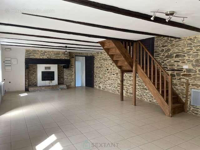 Maison à LAZ