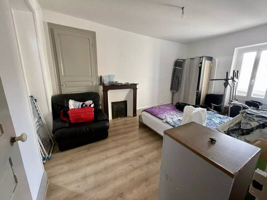 Commerce à ARGENTON-SUR-CREUSE