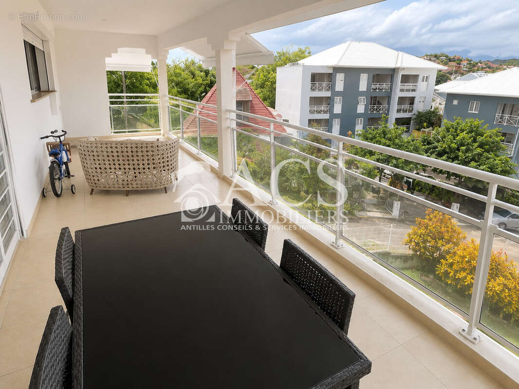 Appartement à LES TROIS-ILETS