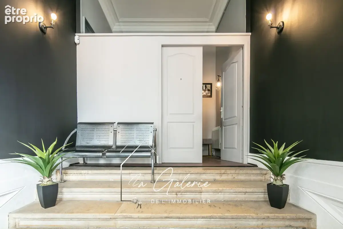Appartement de caractère de 137 m2 Carrez + 48 m2 utiles en souplex - photo 3