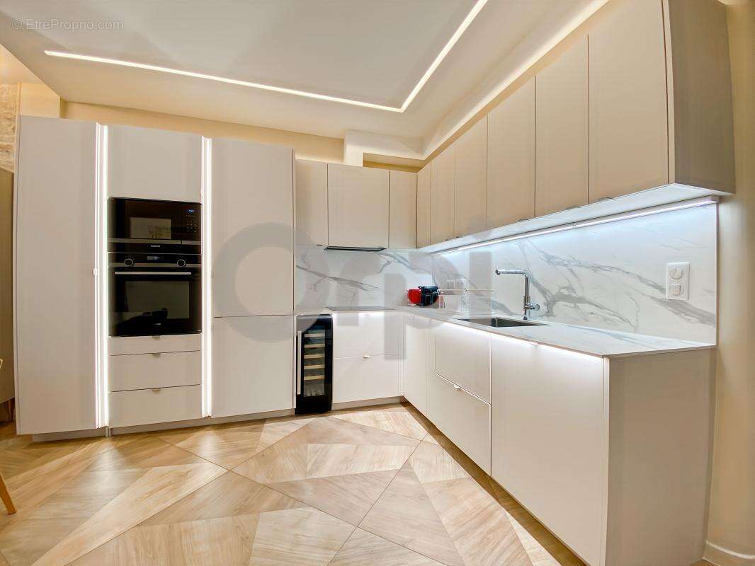 Appartement à PARIS-20E