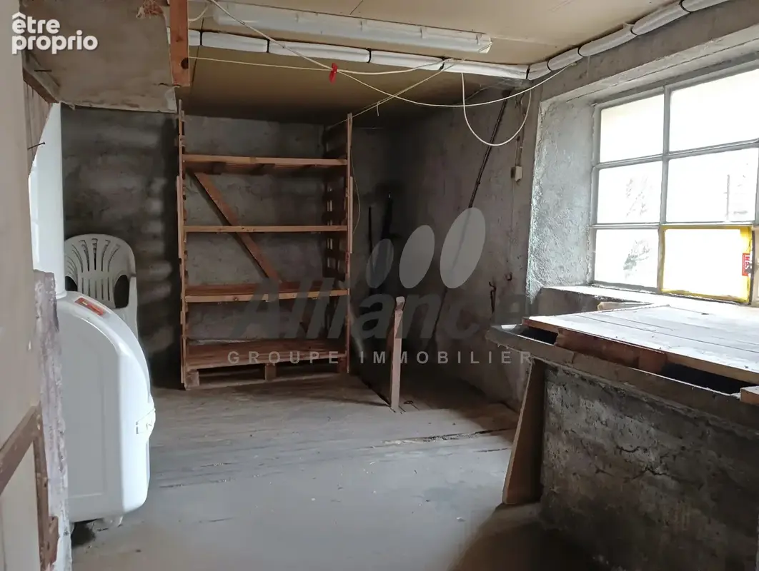 Jolie maison avec garage, terrain et dependance - photo 16