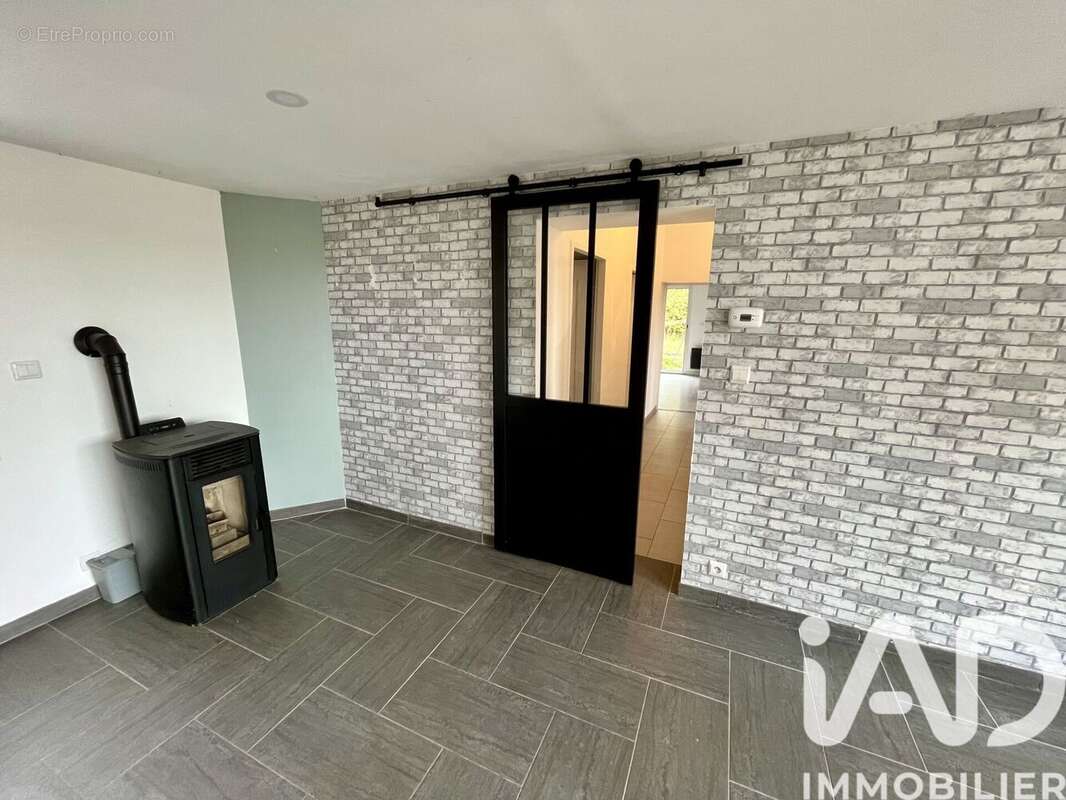 Photo 5 - Maison à SAINT-CHRISTOLY-DE-BLAYE