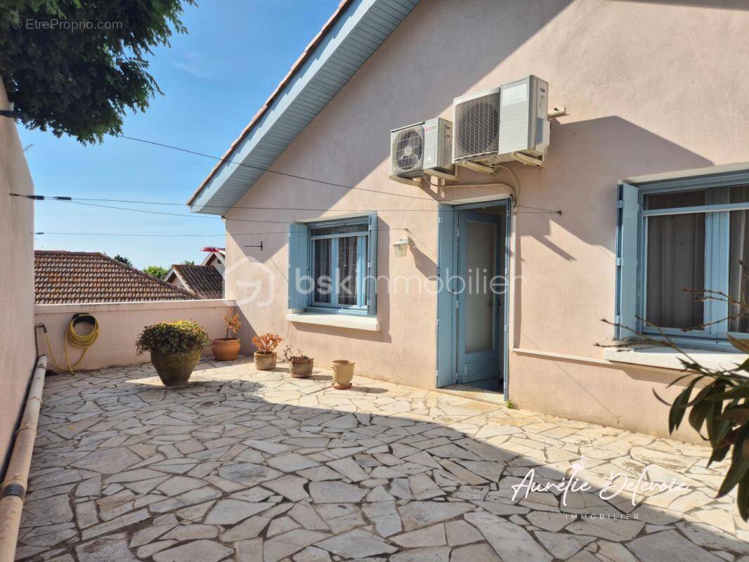 Maison à MAUREILHAN