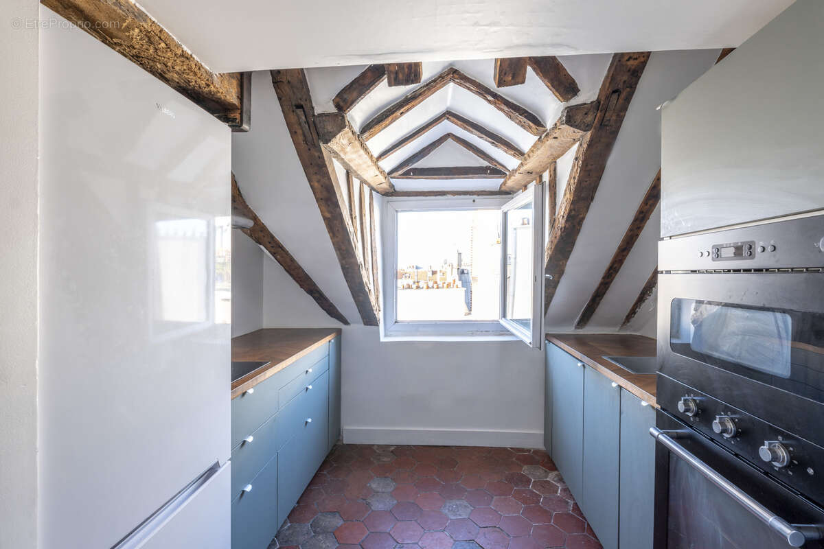 Appartement à PARIS-3E