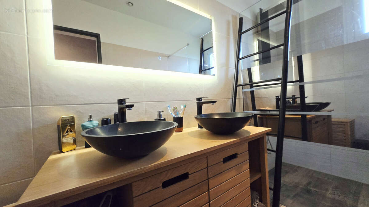 Maison à SAINT-EMILION