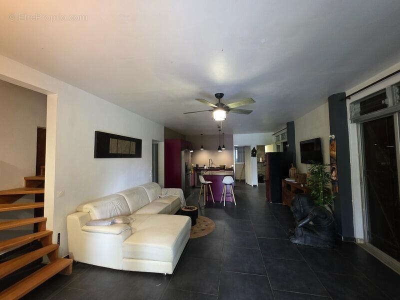 Maison à BAIE-MAHAULT