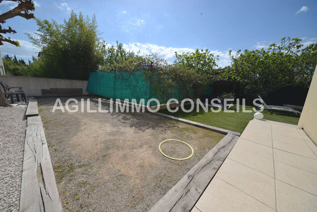 Maison à PUGET-SUR-ARGENS