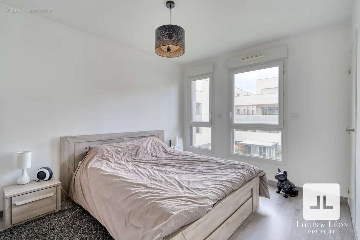 Appartement à NEUVILLE-SUR-SAONE