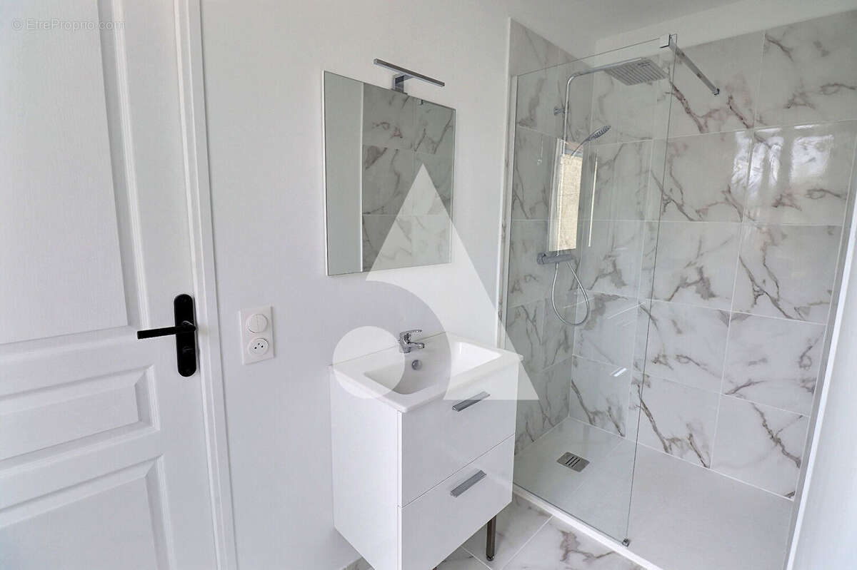 Maison à AUVERS-SUR-OISE