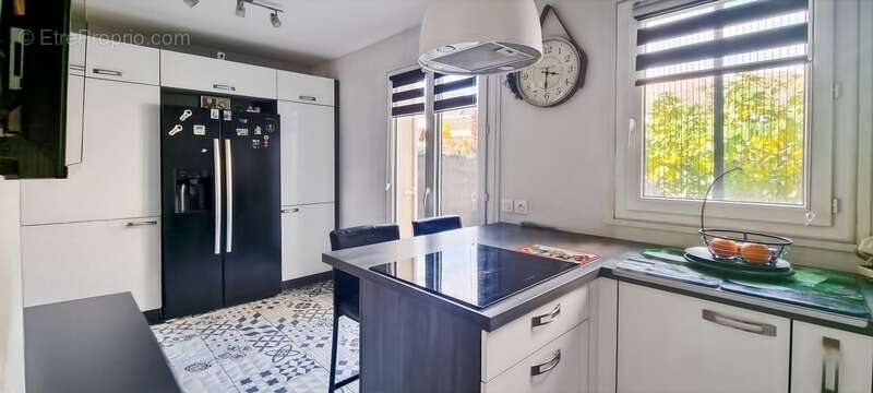 Maison à JOUY-LE-MOUTIER