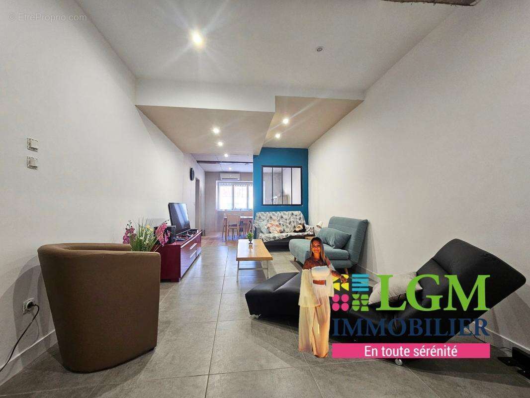 Maison à AURIAC-SUR-VENDINELLE