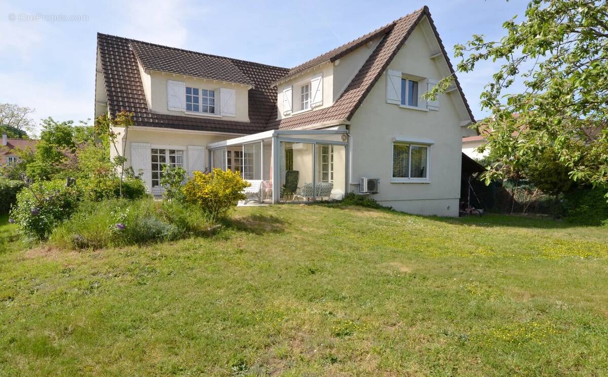 Maison à CROISSY-SUR-SEINE