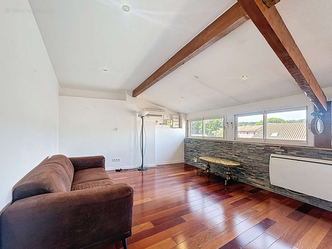 Appartement à MOIRANS