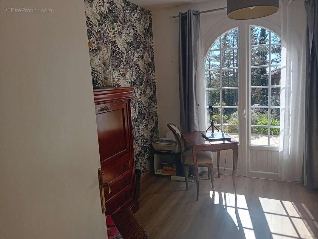 Chambre rez de jardin  - Maison à ARCAMBAL