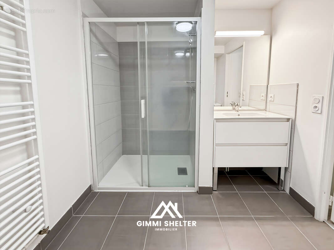 Appartement à ROMAGNAT