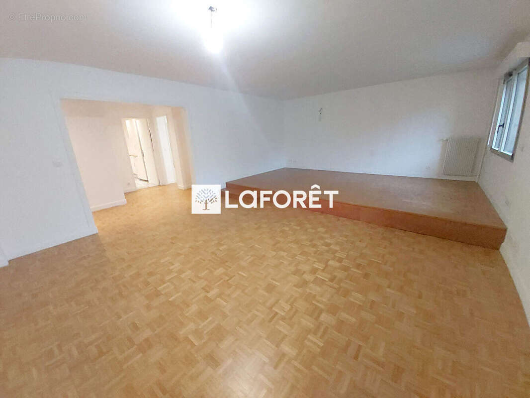 Appartement à LE RAINCY