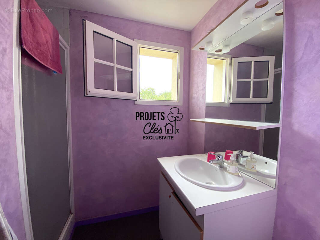 Maison à LE GIROUARD