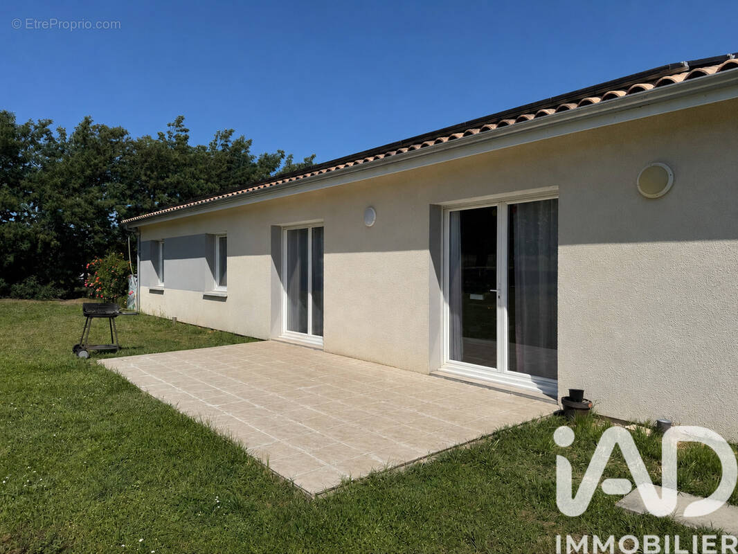 Photo 1 - Maison à CERCOUX