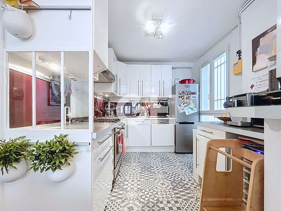 Appartement à PARIS-11E