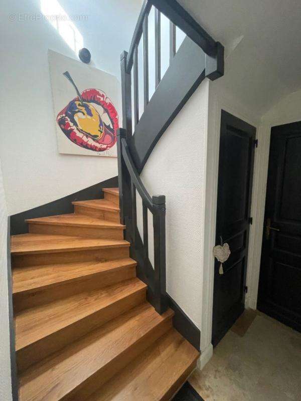 Maison à CHAMPCEVINEL