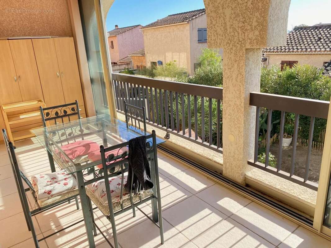 Appartement à LA LONDE-LES-MAURES