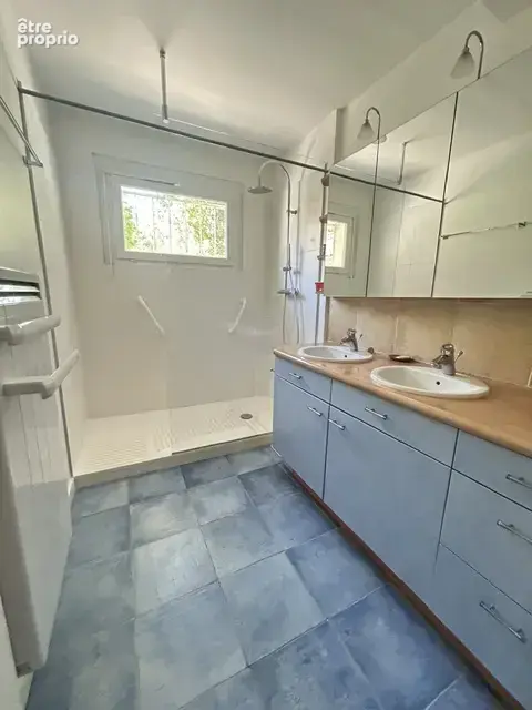 Côte Pavée Appartement T5 de 121,24m2 avec terrasse et stationnement aérien - photo 5