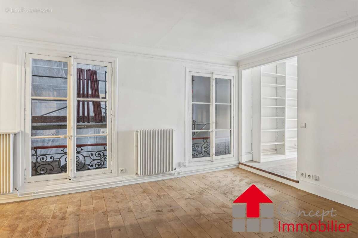 Appartement à PARIS-3E