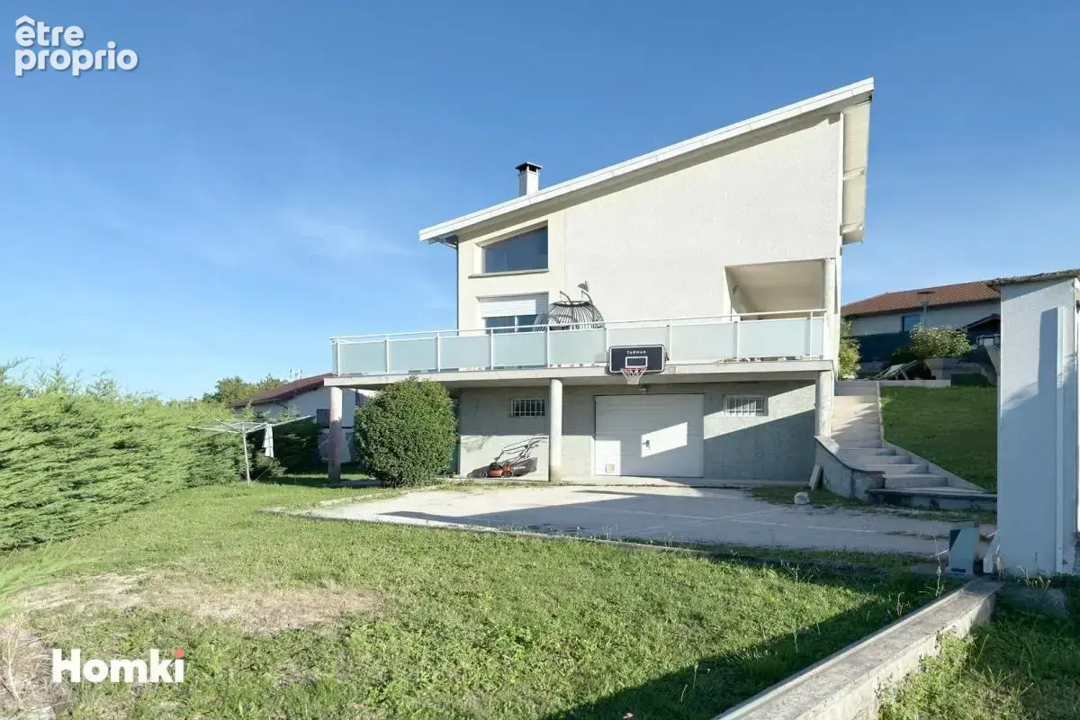 Bilieu – Maison d'architecte avec vue dominante, volumes exceptionnels et cadre privilégié - photo 3